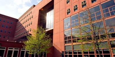 Esterno Dipartimento di Fisica "G. Occhialini"