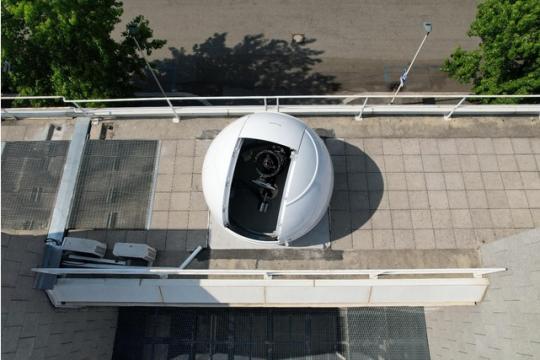 TOBi ( Telescopio Ottico Bicocca) situato sul tetto dell'edificio U9 - KOINÉ
